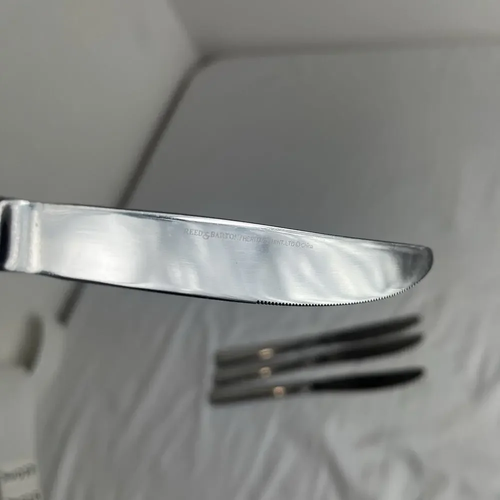 Reed & Barton Heritage Mint Stainless Steal Dinner Knives Set Of 4 pieces, China